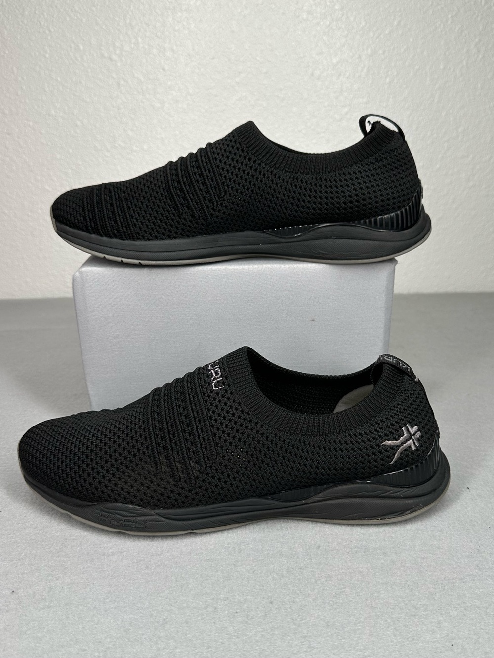 KURU Footwear STRIDE slip-on sneakers